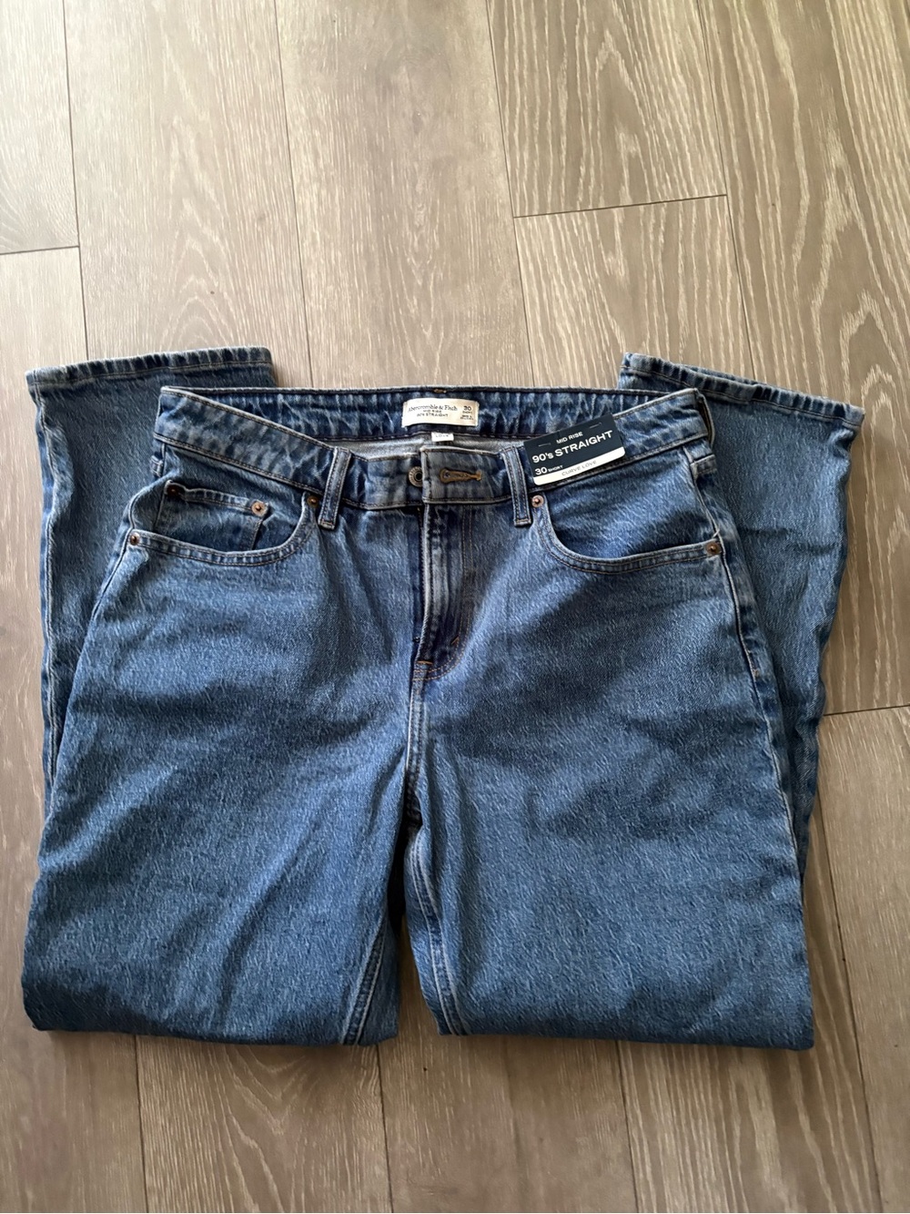 Abercrombie & Fitch Womans Midrise Jeans SHORT
